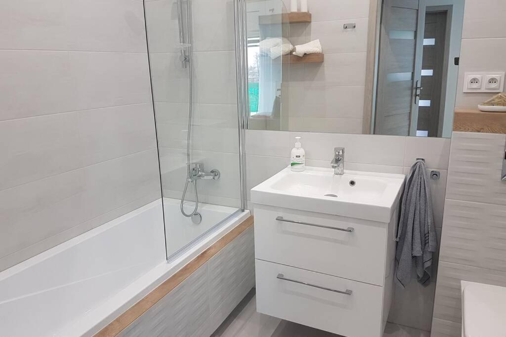 Komfortowy Nowoczesny Apartament Kustronia Z Garazem Balkonem Wanna Белско-Бяла Екстериор снимка
